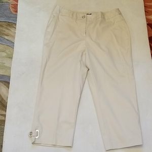 New w/o tags capris